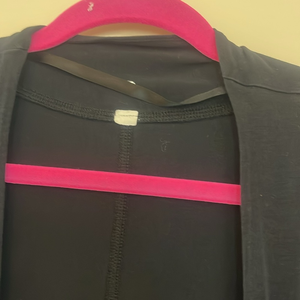Lululemon black Spring tunic - Picture 3 of 5